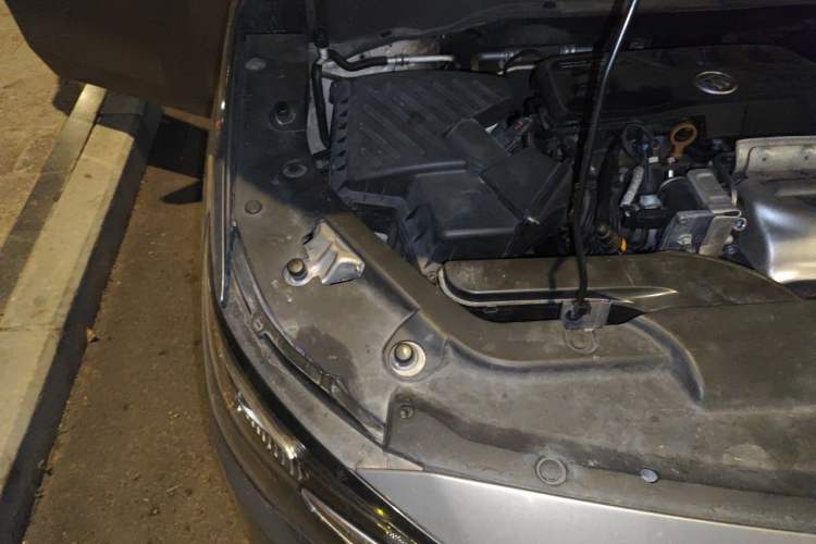 Used Buick GL6 2019 18T 6-Seater Connected Luxury Version China VI Standard Engine Bay Right