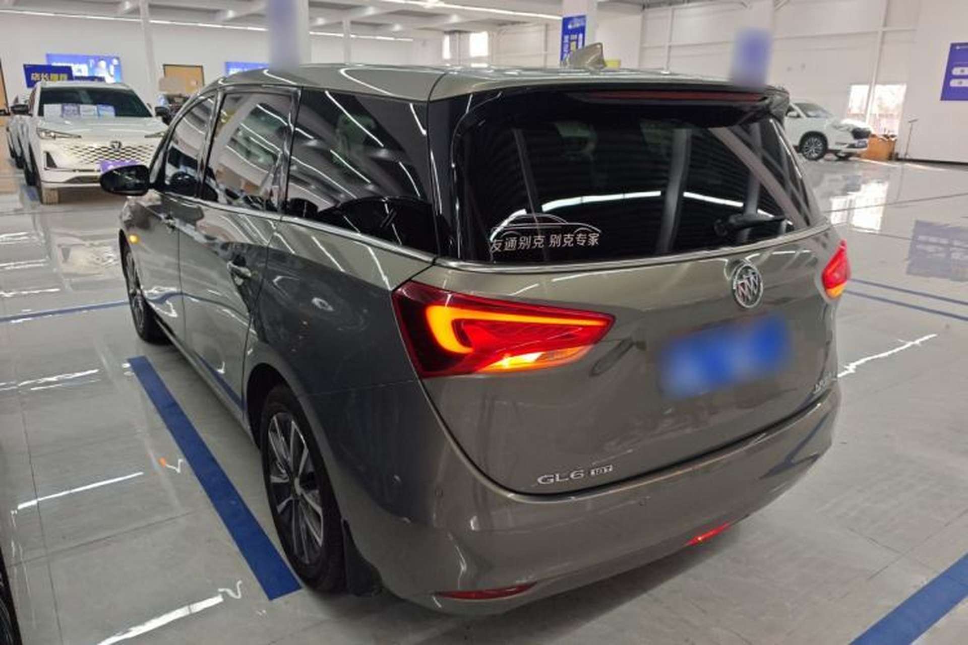 Used Buick GL6 2019 18T 6-Seater Connected Luxury Version China VI Standard Exterior 2