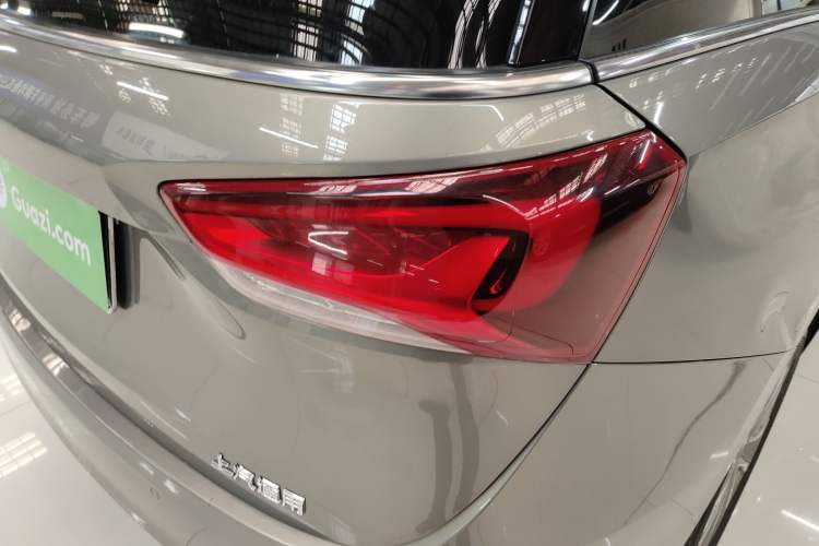 Used Buick GL6 2019 18T 6-Seater Connected Luxury Version China VI Standard Exterior 3