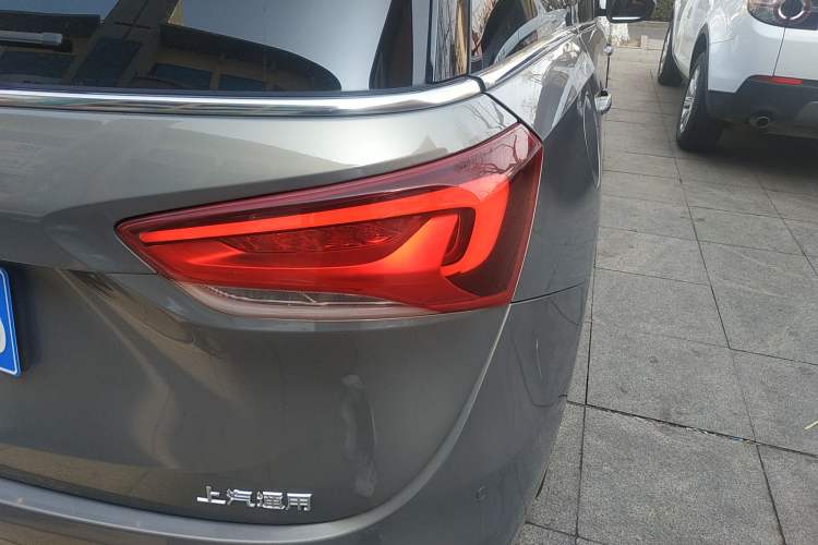 Used Buick GL6 2019 18T 6-Seater Connected Luxury Version China V Standard Exterior 3
