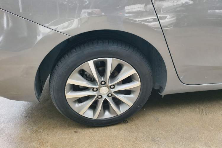 Used Buick GL6 2019 18T 6-Seater Connected Luxury Version China V Standard Exterior 5