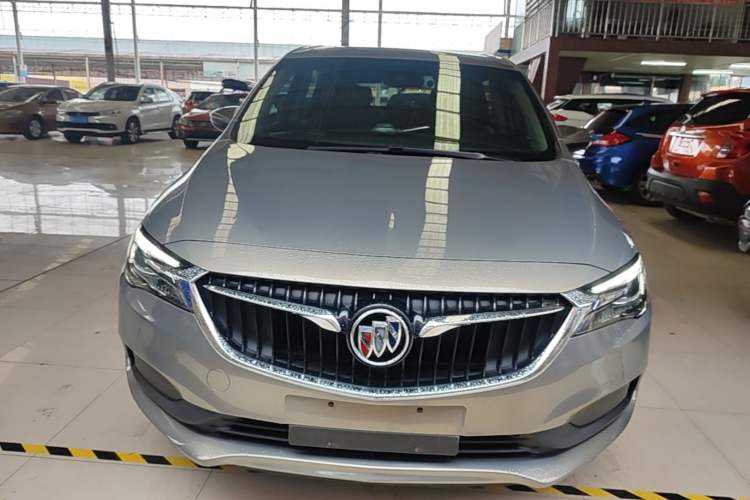 Used Buick GL6 2019 18T 6-Seater Connected Luxury Version China VI Standard Front