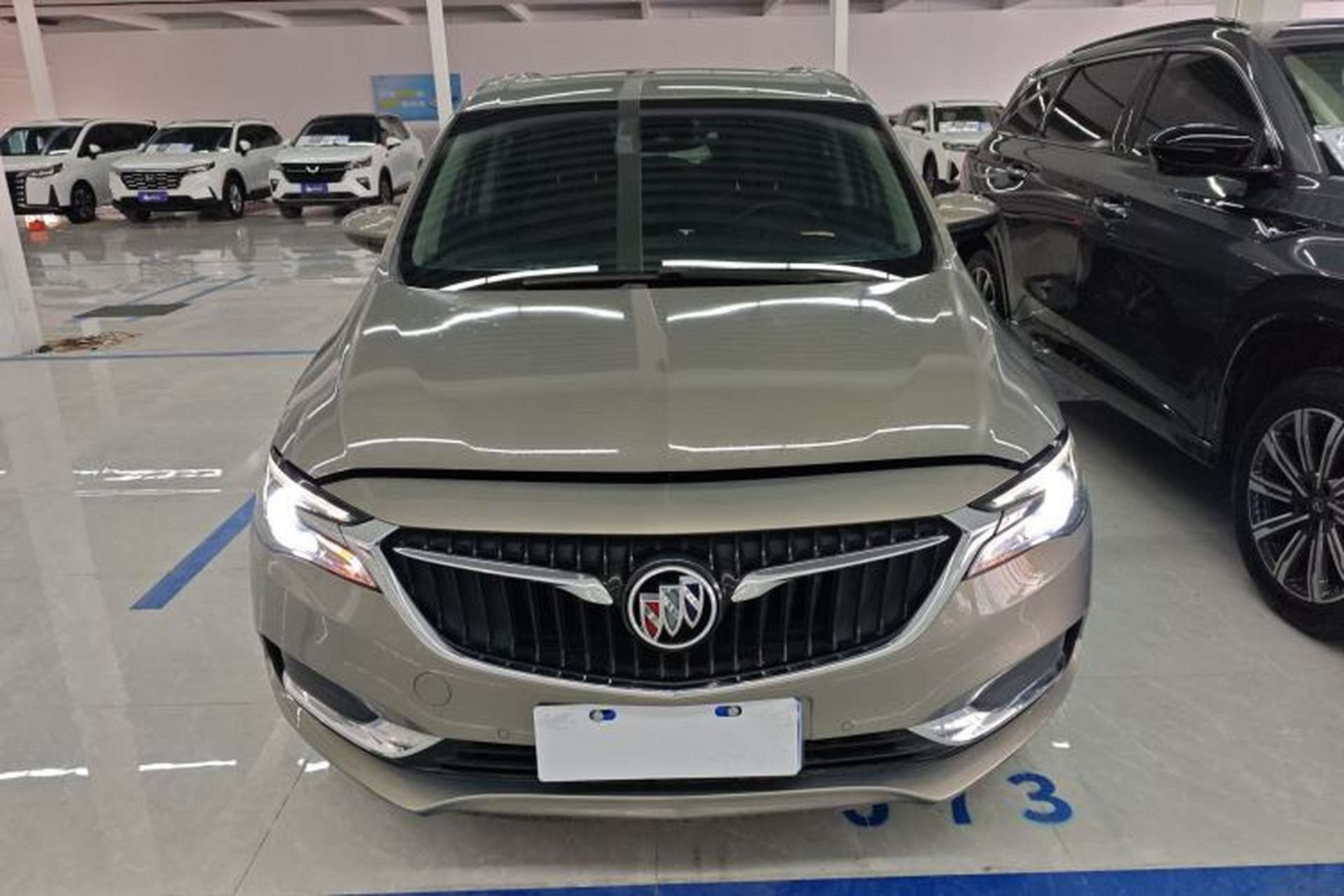 Used Buick GL6 2019 18T 6-Seater Connected Luxury Version China VI Standard Front