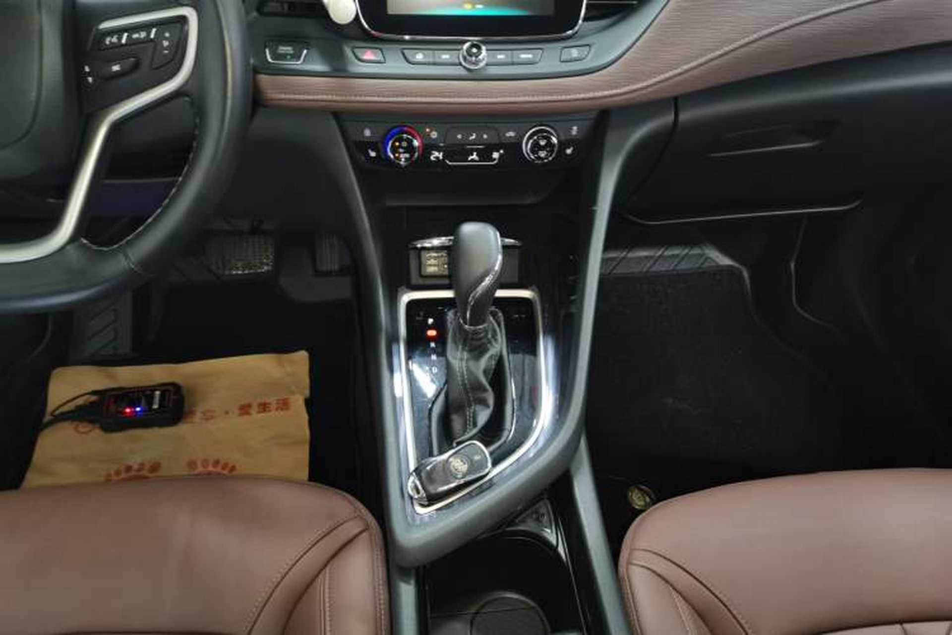 Used Buick GL6 2019 18T 6-Seater Connected Luxury Version China VI Standard Gear Lever