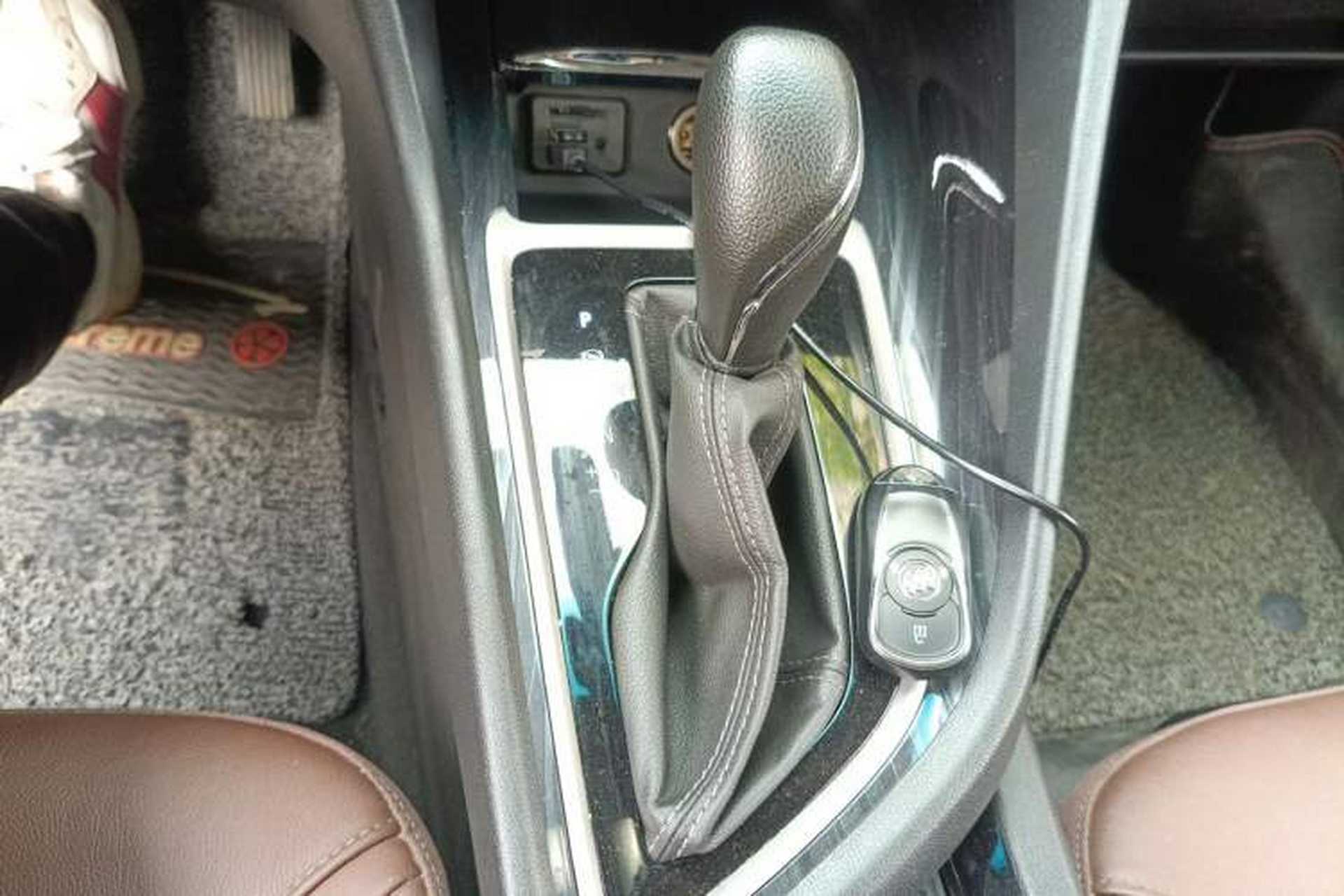 Used Buick GL6 2019 18T 6-Seater Connected Luxury Version China VI Standard Gear Lever