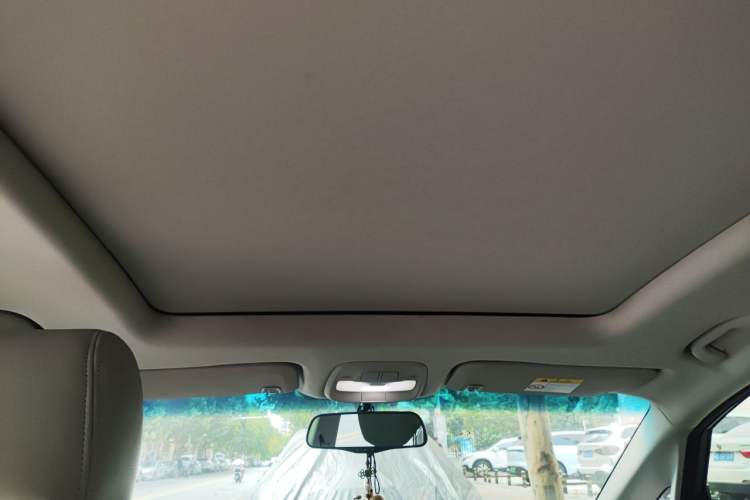 Used Buick GL6 2019 18T 6-Seater Elite Version China VI Standard Headliner