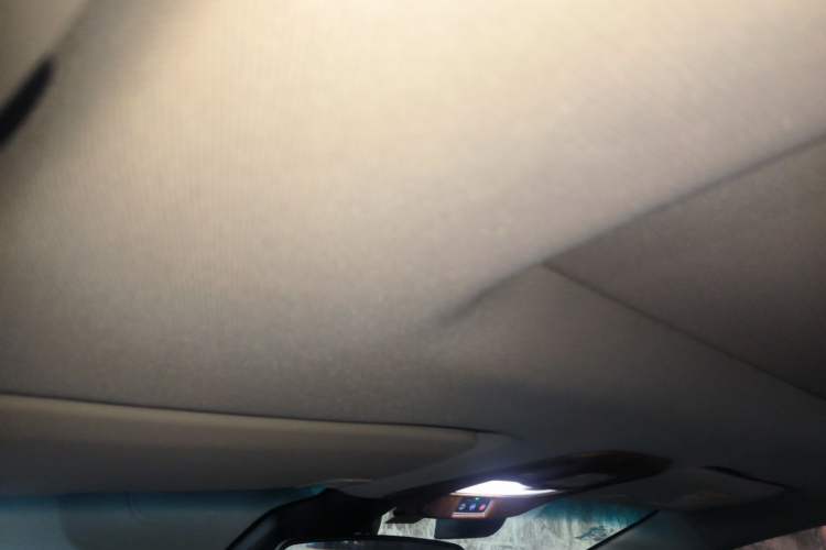 Used Buick GL6 2019 18T 6-Seater Connected Luxury Version China VI Standard Headliner