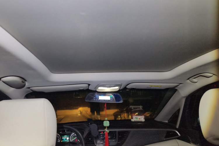 Used Buick GL6 2019 18T 6-Seater Elite Version China VI Standard Headliner