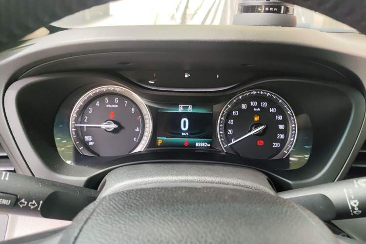 Used Buick GL6 2019 18T 6-Seater Elite Version China VI Standard Instrument Cluster