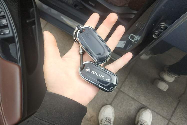 Used Buick GL6 2019 18T 6-Seater Connected Luxury Version China V Standard Interior 1
