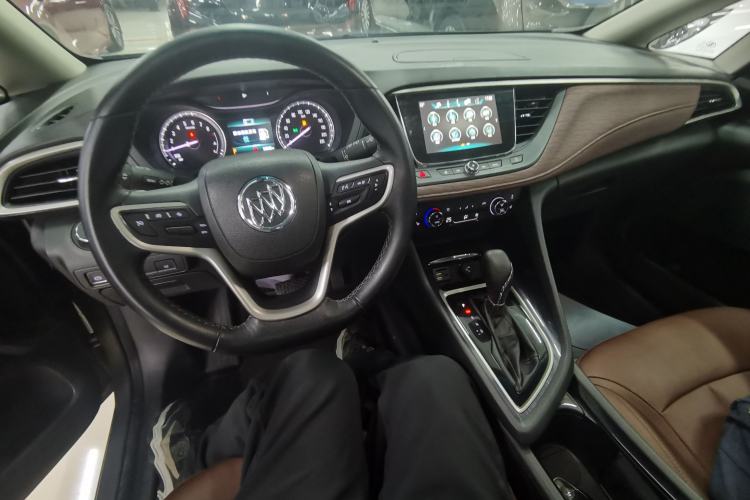 Used Buick GL6 2019 18T 6-Seater Connected Luxury Version China VI Standard Interior 2