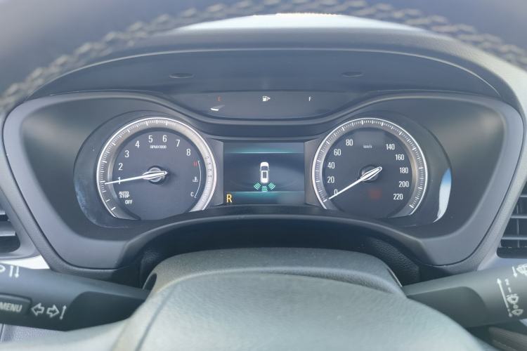 Used Buick GL6 2019 18T 6-Seater Connected Luxury Version China VI Standard Interior 8