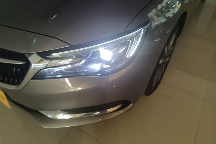 Used Buick GL6 2019 18T 6-Seater Connected Luxury Version China VI Standard Left Front Headlight
