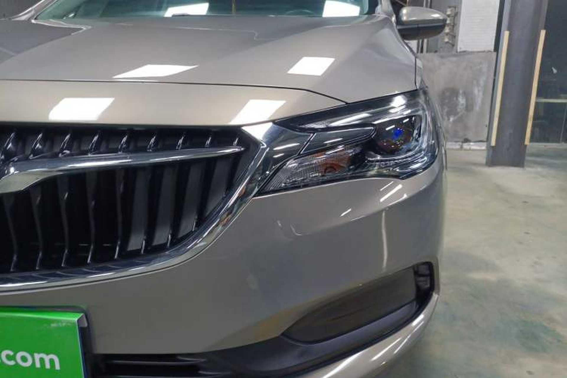 Used Buick GL6 2019 18T 6-Seater Connected Luxury Version China VI Standard Left Front Headlight