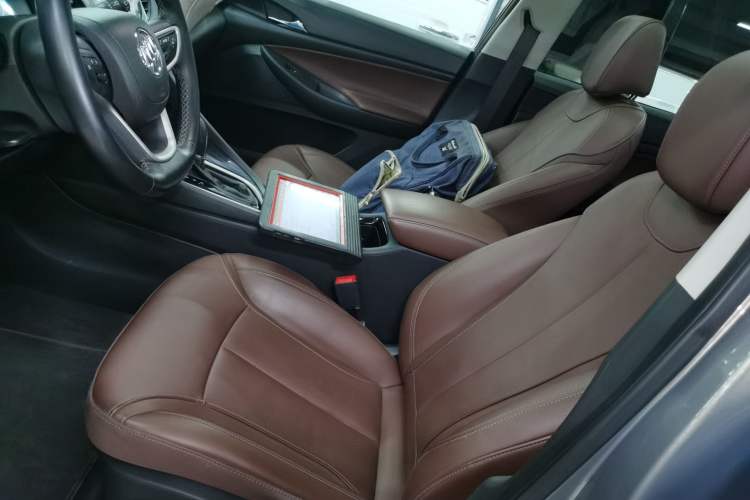 Used Buick GL6 2019 18T 6-Seater Connected Luxury Version China VI Standard Left Front Seat