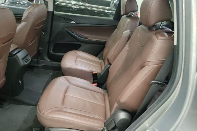 Used Buick GL6 2019 18T 6-Seater Connected Luxury Version China VI Standard Left Rear Seat