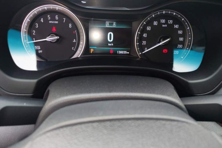 Used Buick GL6 2019 18T 6-Seater Connected Luxury Version China V Standard Odometer Close Up