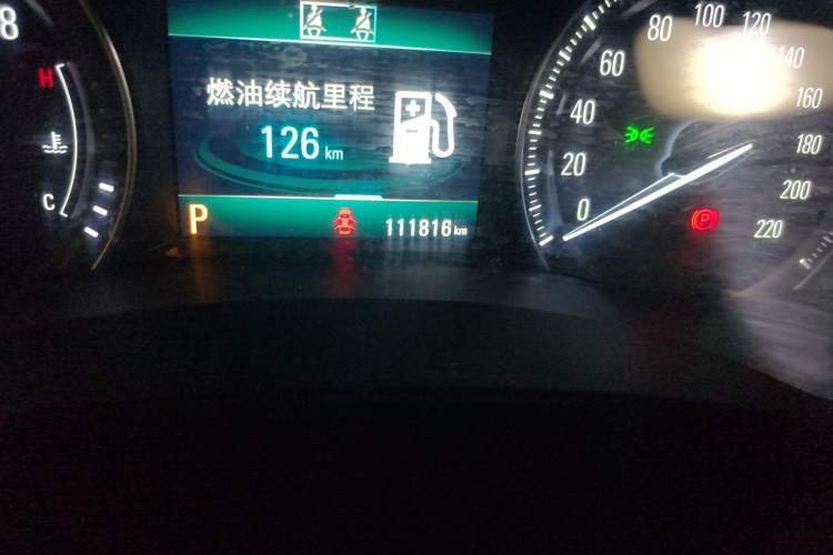 Used Buick GL6 2019 18T 6-Seater Elite Version China VI Standard Odometer Close Up