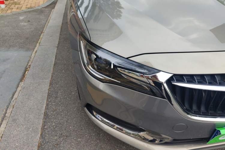 Used Buick GL6 2019 18T 6-Seater Connected Luxury Version China V Standard Right Front Headlight
