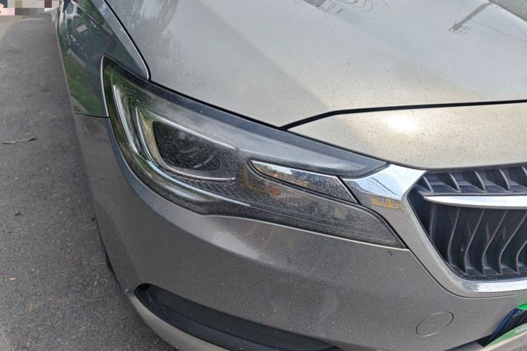 Used Buick GL6 2019 18T 6-Seater Connected Luxury Version China VI Standard Right Front Headlight