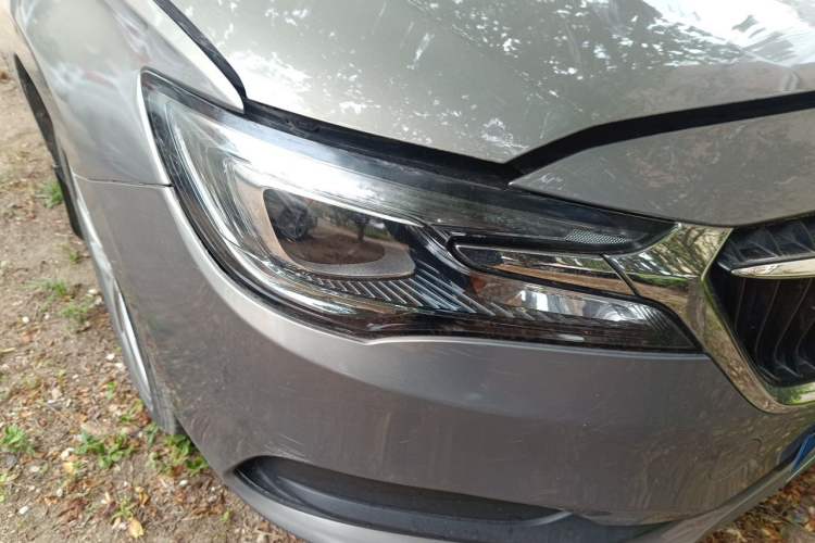 Used Buick GL6 2019 18T 6-Seater Elite Version China V Standard Right Front Headlight