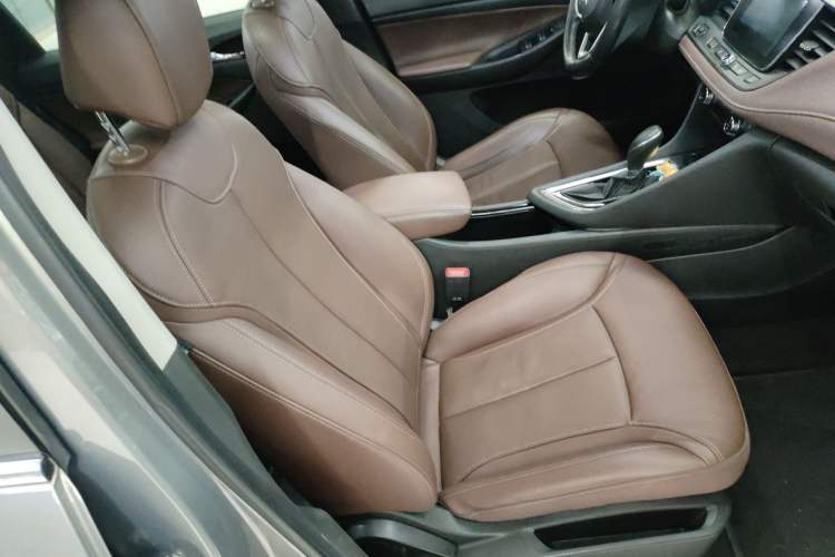 Used Buick GL6 2019 18T 6-Seater Connected Luxury Version China VI Standard Right Front Seat