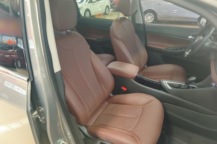 Used Buick GL6 2019 18T 6-Seater Connected Luxury Version China VI Standard Right Front Seat