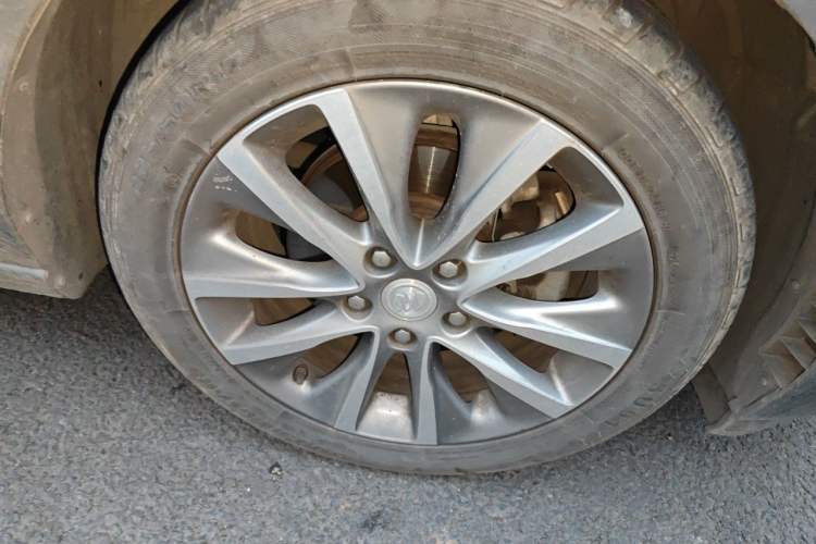 Used Buick GL6 2019 18T 6-Seater Connected Luxury Version China VI Standard Right Front Wheel Hub