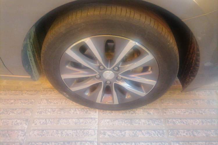 Used Buick GL6 2019 18T 6-Seater Connected Luxury Version China V Standard Right Front Wheel Hub