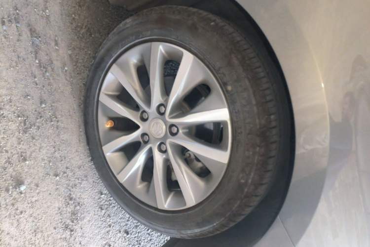 Used Buick GL6 2019 18T 6-Seater Connected Luxury Version China VI Standard Right Front Wheel Hub