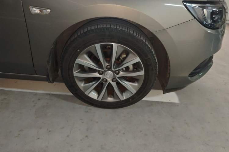 Used Buick GL6 2019 18T 6-Seater Connected Luxury Version China VI Standard Right Front Wheel Hub