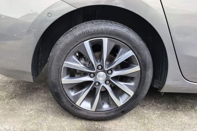 Used Buick GL6 2019 18T 6-Seater Connected Luxury Version China VI Standard Right Rear Wheel Hub