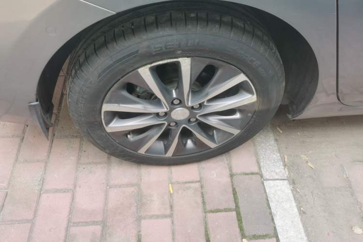 Used Buick GL6 2019 18T 6-Seater Connected Luxury Version China VI Standard Right Rear Wheel Hub