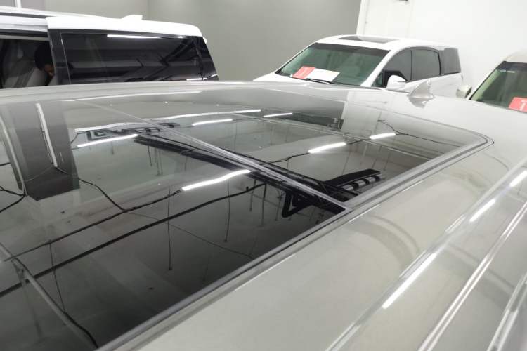 Used Buick GL6 2019 18T 6-Seater Connected Luxury Version China VI Standard Roof