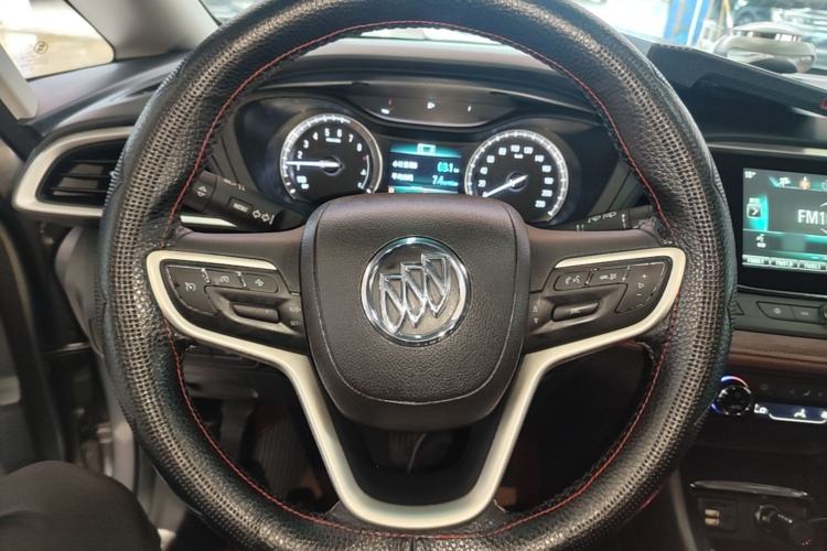 Used Buick GL6 2019 18T 6-Seater Connected Luxury Version China VI Standard Steering Wheel