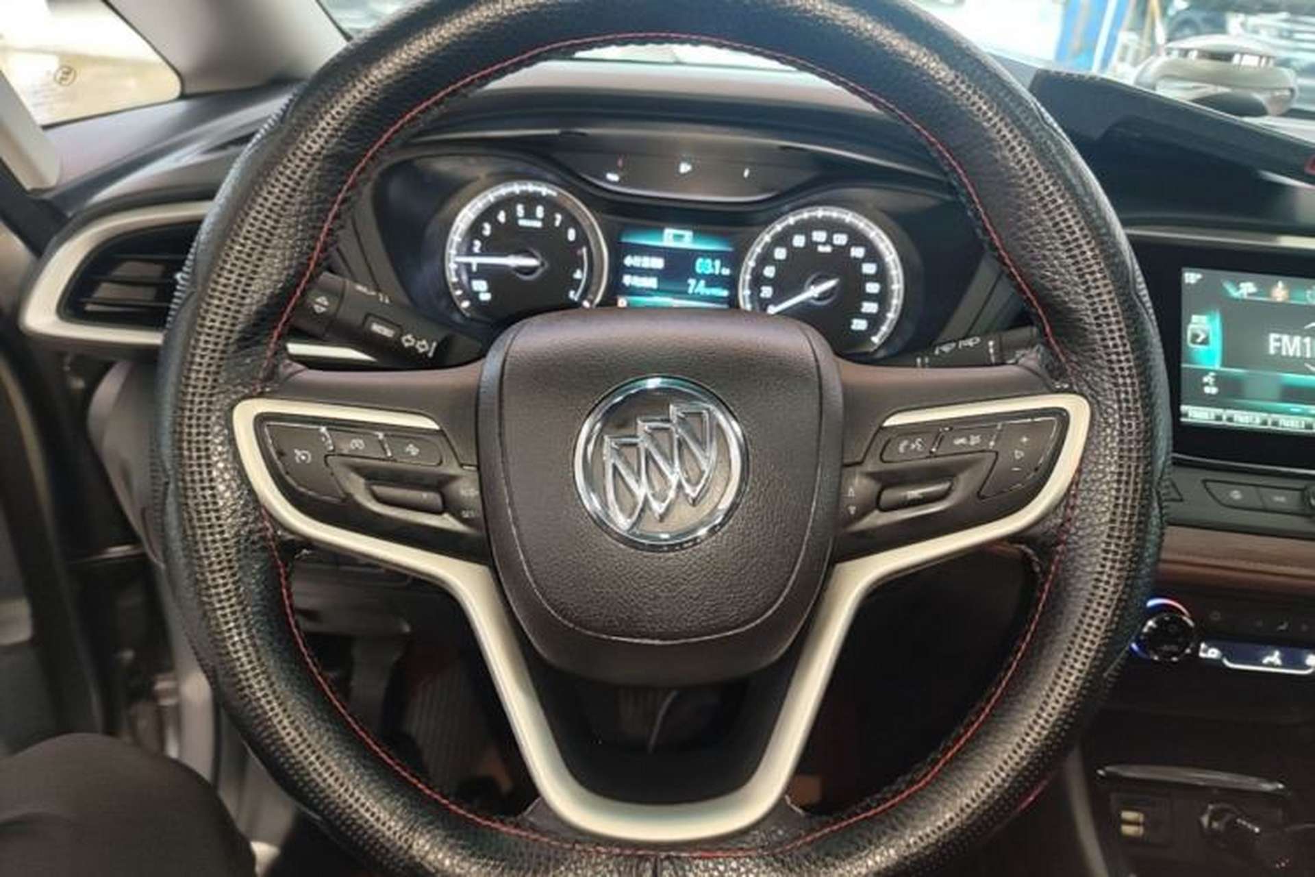 Used Buick GL6 2019 18T 6-Seater Connected Luxury Version China VI Standard Steering Wheel