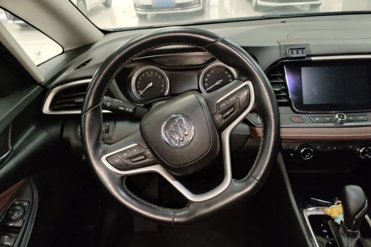 Used Buick GL6 2019 18T 6-Seater Connected Luxury Version China VI Standard Steering Wheel