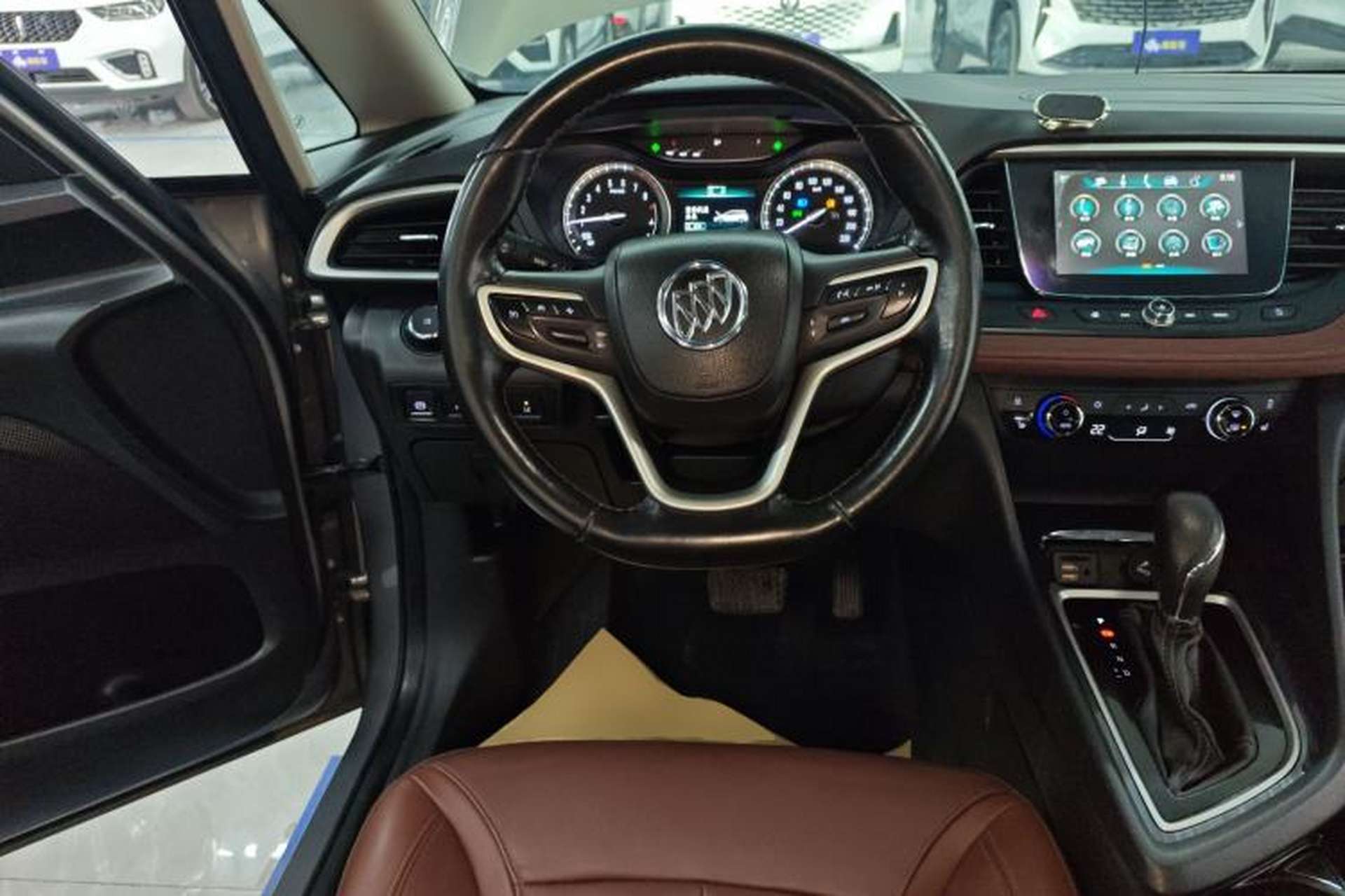 Used Buick GL6 2019 18T 6-Seater Connected Luxury Version China VI Standard Steering Wheel