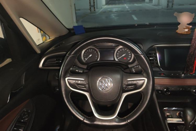 Used Buick GL6 2019 18T 6-Seater Connected Luxury Version China VI Standard Steering Wheel