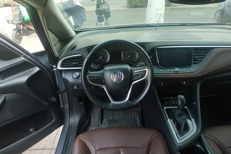 Used Buick GL6 2019 18T 6-Seater Connected Luxury Version China V Standard Steering Wheel