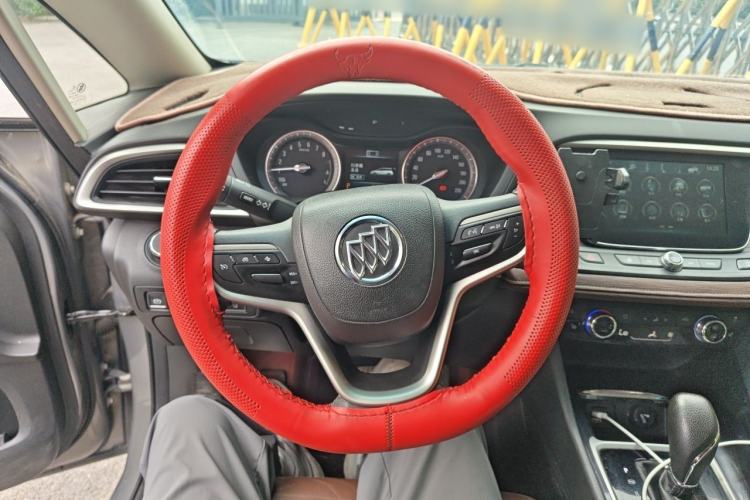 Used Buick GL6 2019 18T 6-Seater Connected Luxury Version China VI Standard Steering Wheel