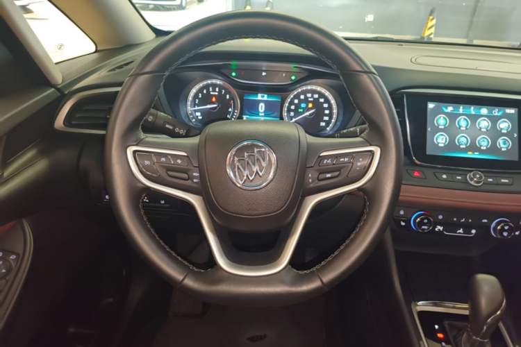 Used Buick GL6 2019 18T 6-Seater Connected Luxury Version China VI Standard Steering Wheel