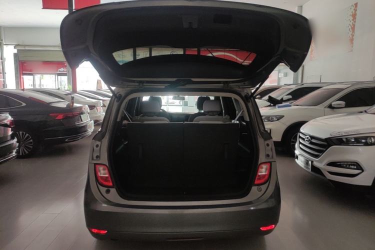 Used Buick GL6 2019 18T 6-Seater Elite Version China VI Standard Trunk