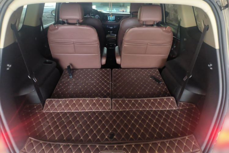 Used Buick GL6 2019 18T 6-Seater Connected Luxury Version China VI Standard Trunk