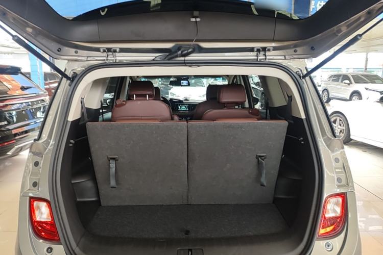 Used Buick GL6 2019 18T 6-Seater Connected Luxury Version China VI Standard Trunk