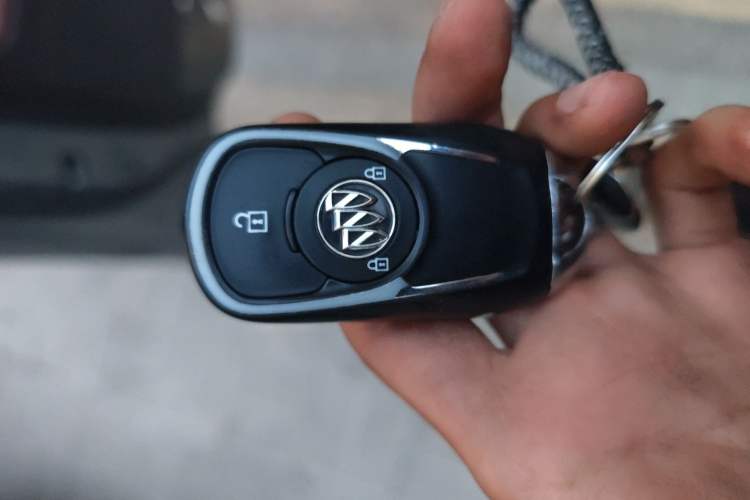 Used Buick GL6 2019 18T 6-Seater Connected Luxury Version China VI Standard Vehicle Key