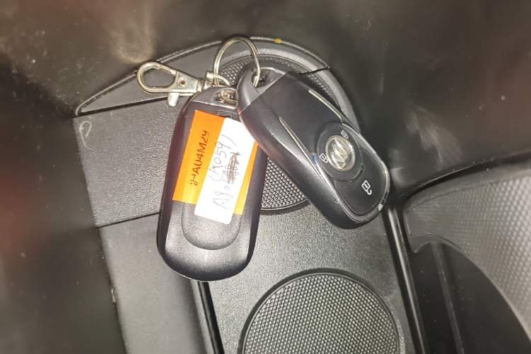Used Buick GL6 2019 18T 6-Seater Connected Luxury Version China VI Standard Vehicle Key
