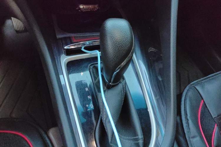Used Buick GL6 2019 18T 6-Seater Connected Luxury Version China VI Standard Gear Lever