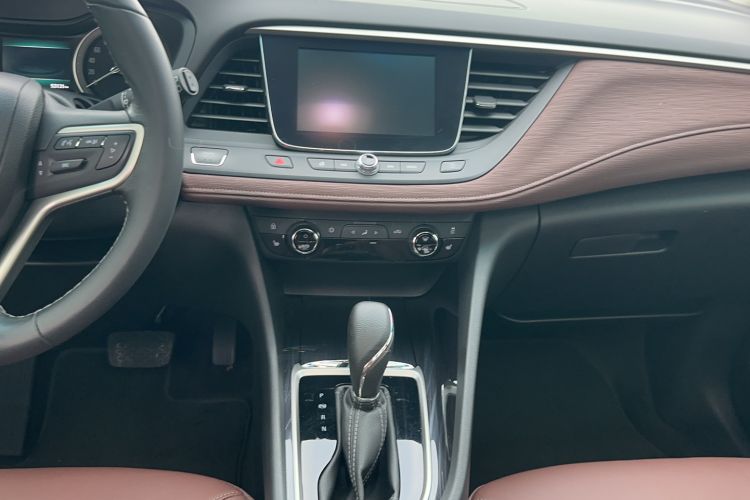 Used Buick GL6 2019 18T 6-Seater Connected Luxury Version China V Standard Audio And AC Panel