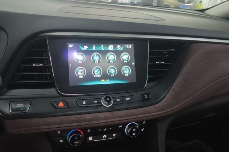 Used Buick GL6 2019 18T 6-Seater Connected Luxury Version China VI Standard Audio And AC Panel